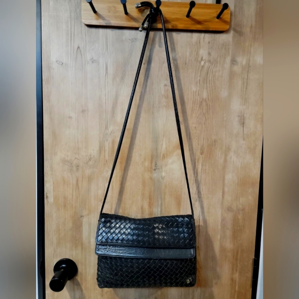 BALLY Black Braided Leather Woven Bag Crossbody Purse Vintage
